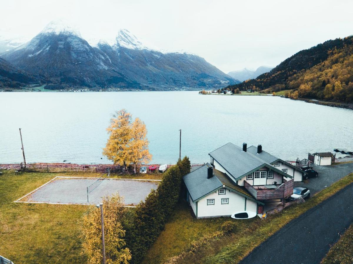 Вілла Vollsnes Feriehus Хьєллє Екстер'єр фото